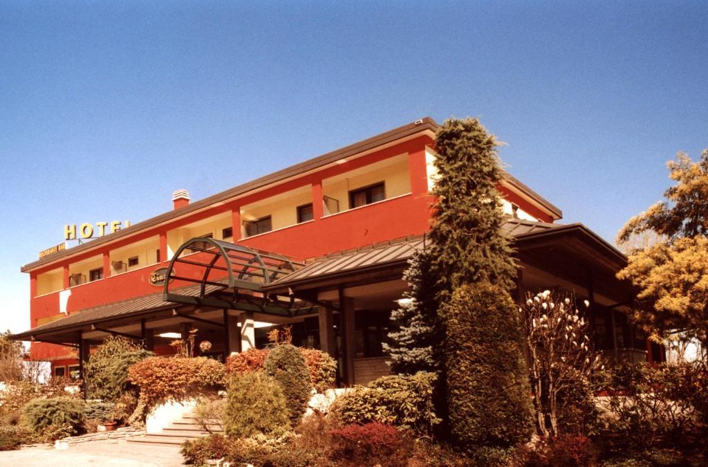 Hotel Cinzia Ristorante Christian E Manuel Βερτσέλλι Εξωτερικό φωτογραφία